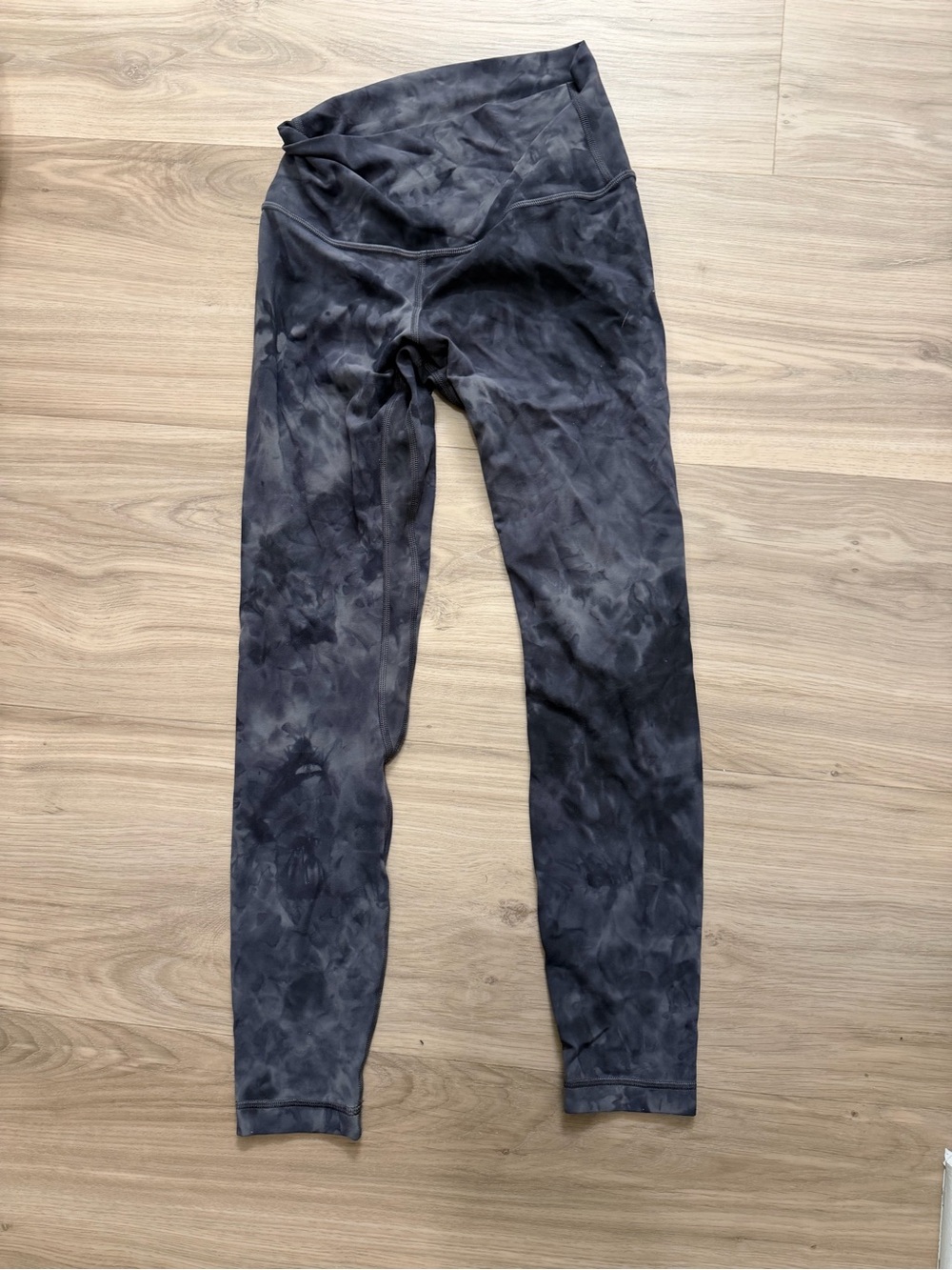 Women’s Lululemon Tie-Dye Gray High-Waist Leggings
